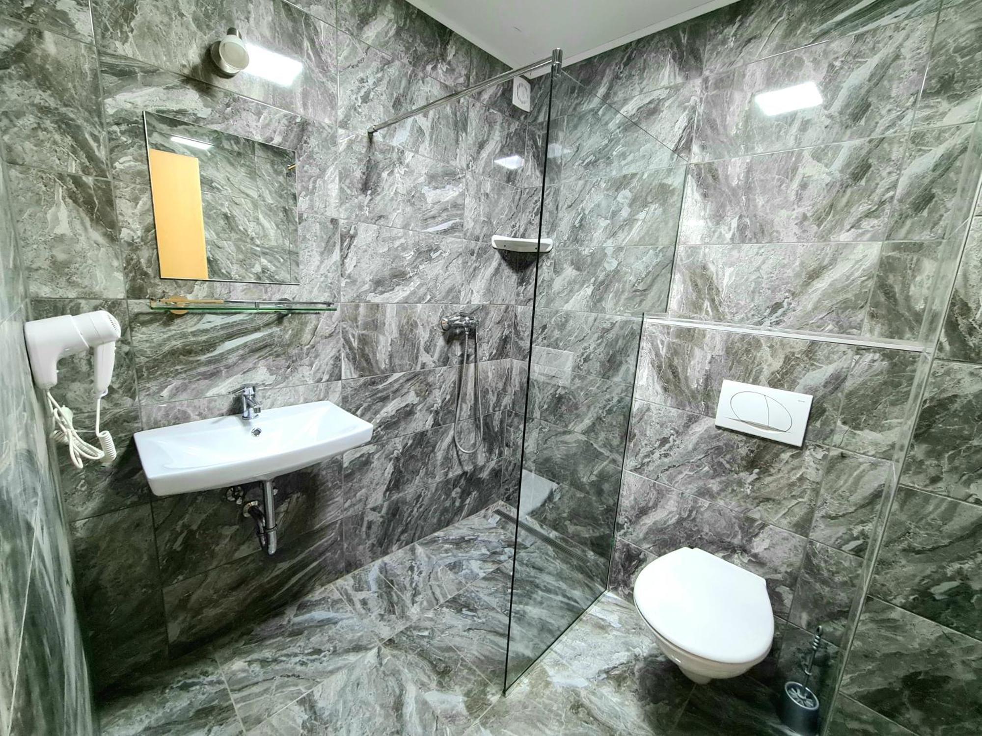 Anita Apartman Шопрон Экстерьер фото