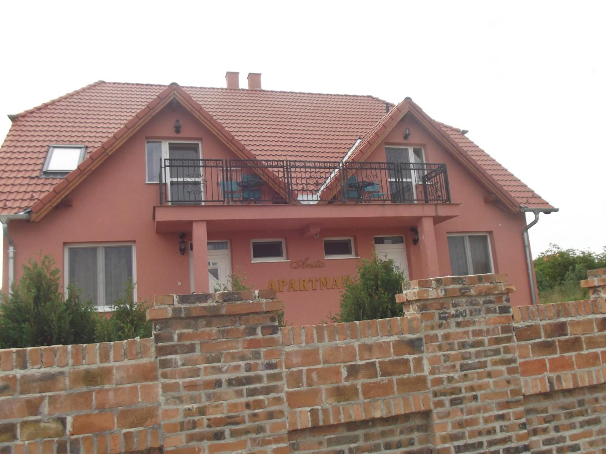 Anita Apartman Шопрон Экстерьер фото